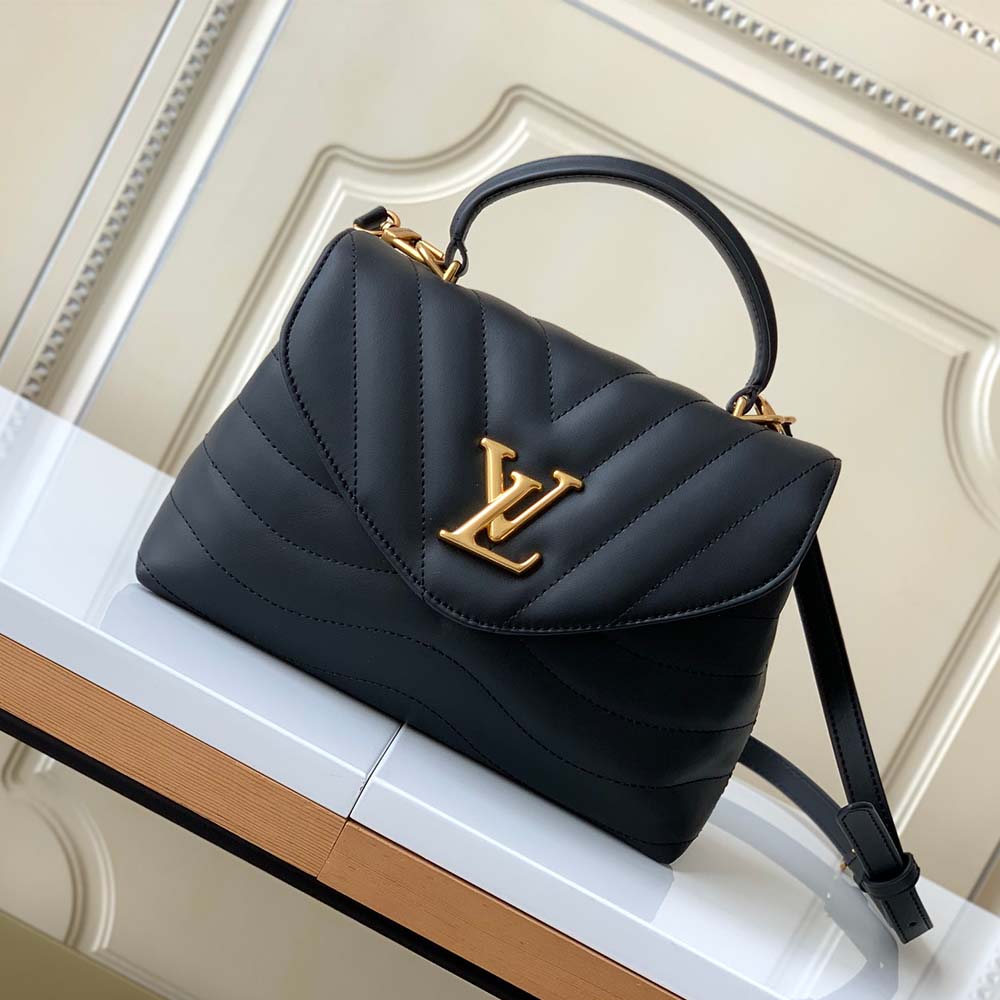 Louis Vuitton Hold Me Bag #lvholdme #lvholdmebag #m21720 #m21797